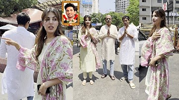 Rhea Chakraborty With Family Reached Siddhivinayak Temple To Seek Blessing After Cbi Files Closure R