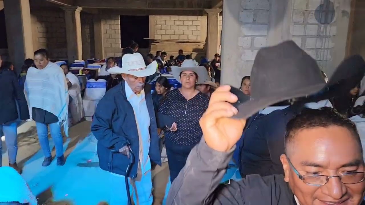 Que bellas costumbres y tradiciones tiene la gente de Santa Maria Yucunicoco~Los Perseguidos DSJ