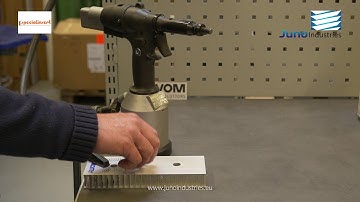 Threaded insert for sandwich panels