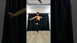 Posing 🔥 #rajavyas #rajavyasdance #shorts #viral #waacking #posing #punking #dance
