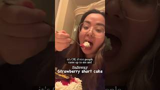 Strawberry shortcake 🍰🤤🎉 (100 subscribers celebration) #safeway #100subscriber #cake