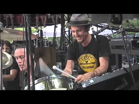 John Butler Trio  "Funky Tonight"  Lollapalooza 8-03-2008