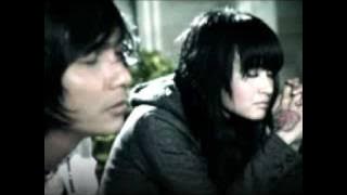 Play - yang tlah pergi