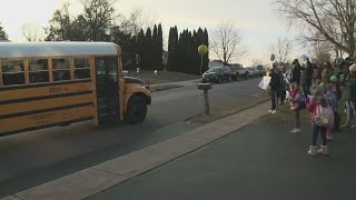 Students, parents, principals gather to thank beloved Wallingford bus driver before he retires