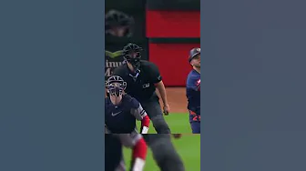 Yainer Diaz Calls Game 🥶🥶🥶 thumbnail