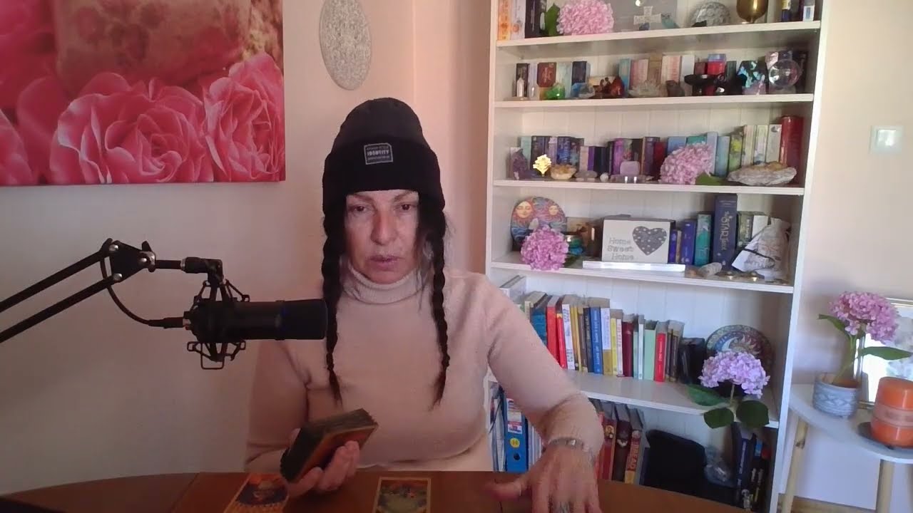 VIRGO💖GET READY TO SAY YES TO SOMETHING NEW IN YOUR LOVE LIFE! #VIRGO #VIRGOLOVETAROTREADING #TAROT