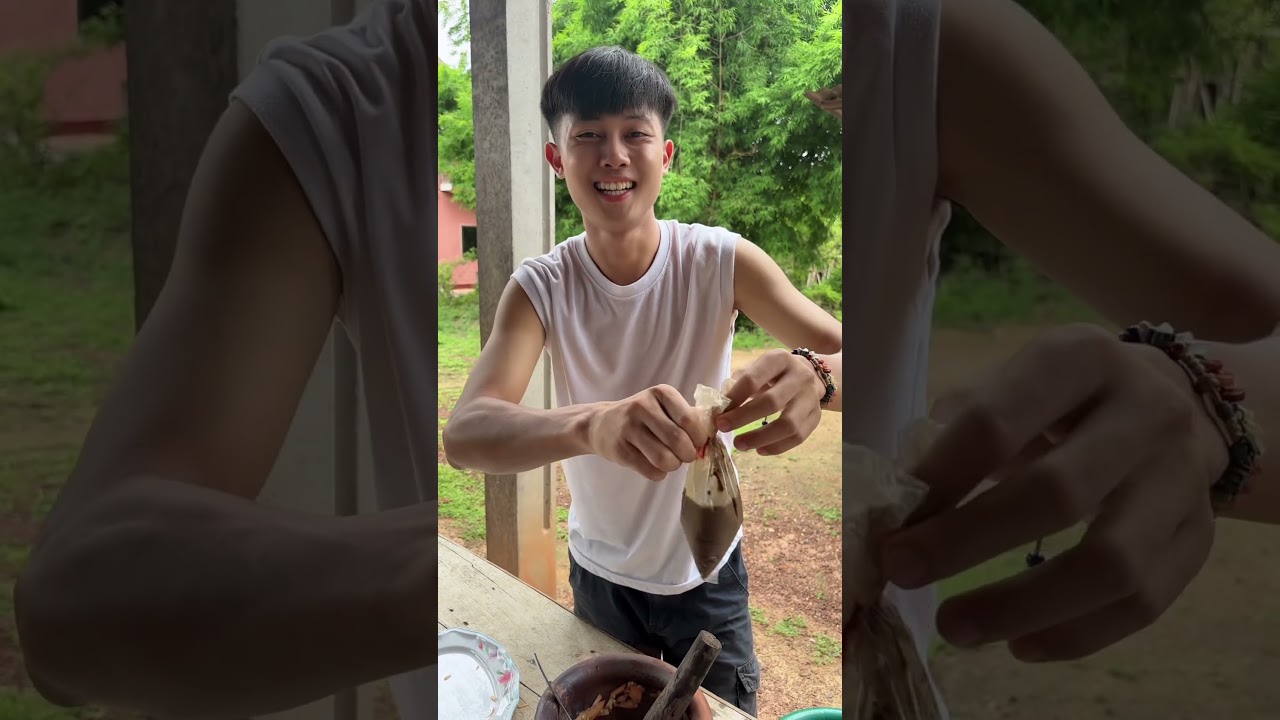 ตำบักต้องหรือตำกระท้อน กะแซบอยู่ครับ!! ส้มนิดหวานหน่อย อร่อยดีครับ