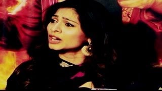 Tanisha Mukherjee Shouts At A Journalist