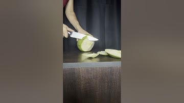 Unlocking the Coconut: Expert Knife Tricks