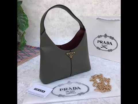 براندات باسعار جميله شنط ماركه برادا درجه اولى مع الملحقات السعر190