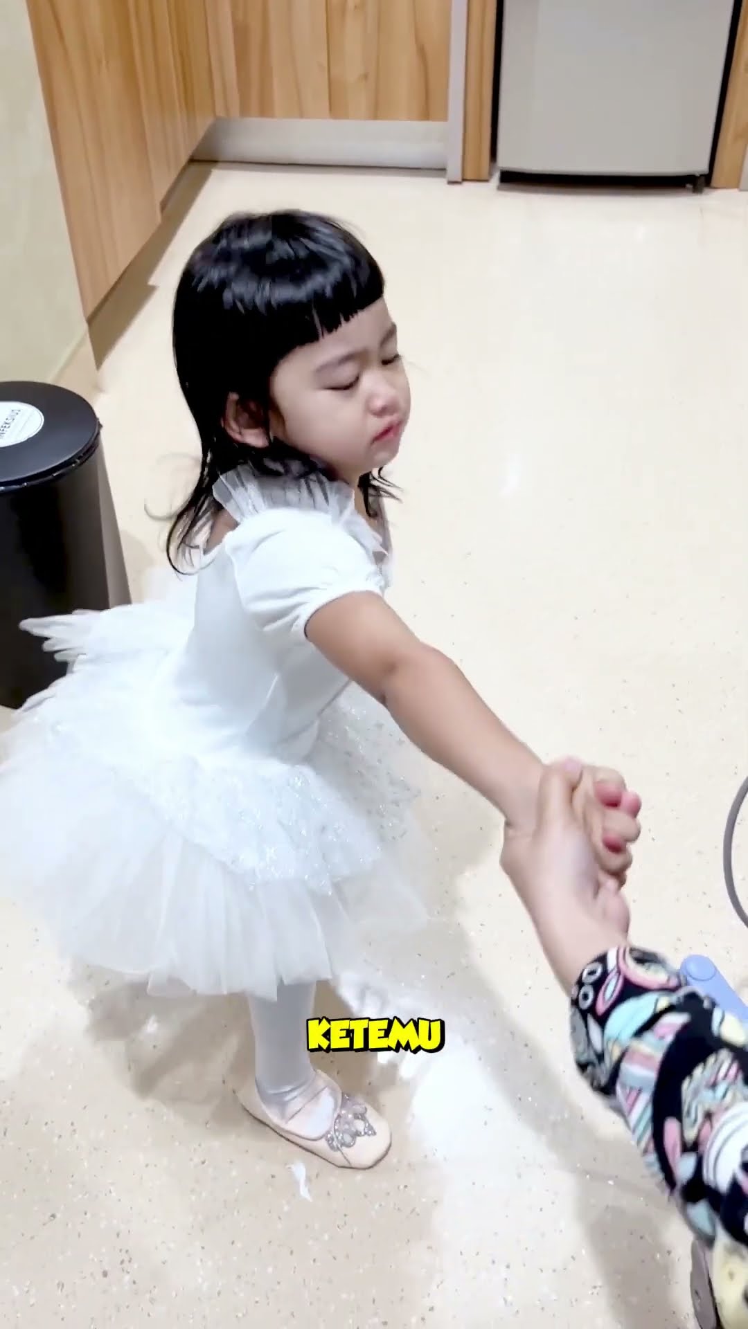 SEDIH BANGET.. Moana cuma maunya sama Ibu?#riaricis
