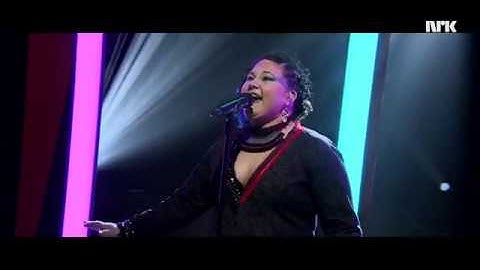 SARA AJNNAK- TJUAVUOH MUJNA LIVE @Studio Sápmi