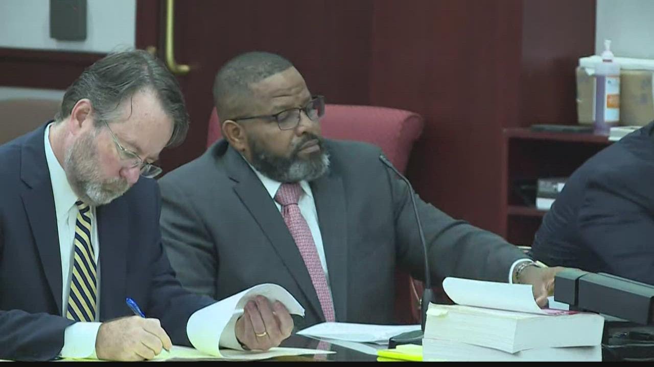 Trial of former Sheriff Darryl Daniels underway - YouTube