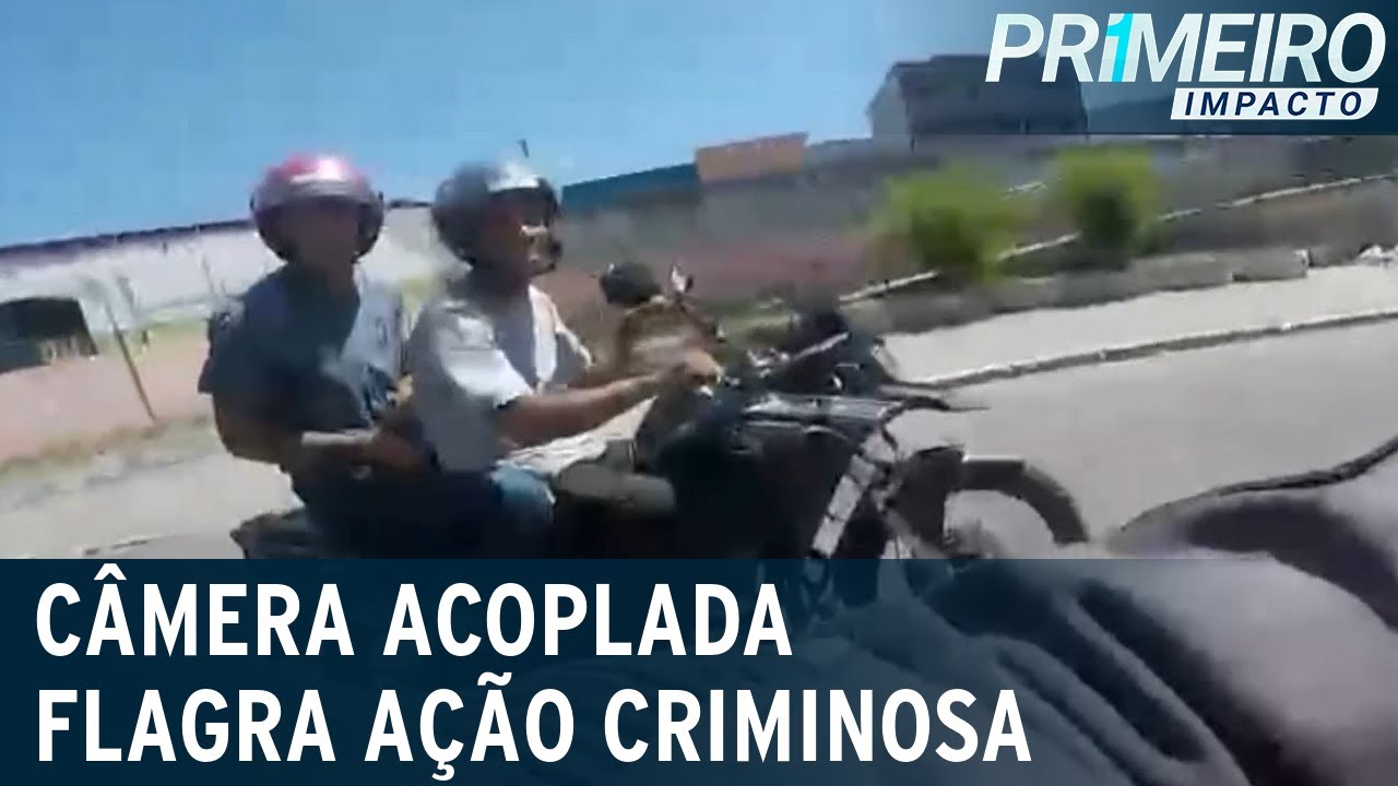 Câmera acoplada flagra policial reagindo a assalto no RJ | Primeiro Impacto (08/03/22)