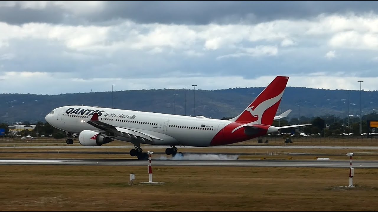Qantas (VH-EBA) Airbus A330 Arrival on RWY 03