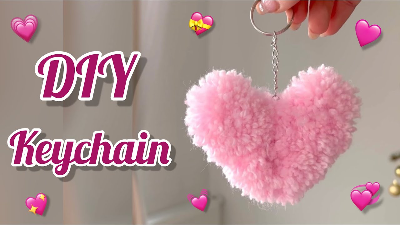 Super Easy Pom Pom Heart Making with fork💗 DIY keychain - YouTube
