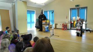 Childrens Magic Entertainer in Hampshire - Wacky the Wizard Magic video.AVI