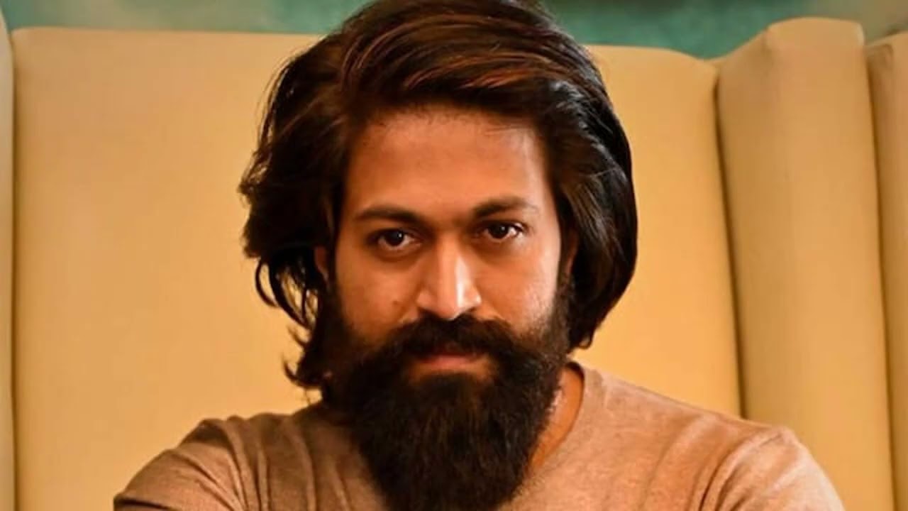 Watch KGF Star Yash Flaunts His OhSoCool Hairstyle At Mumbai Airport