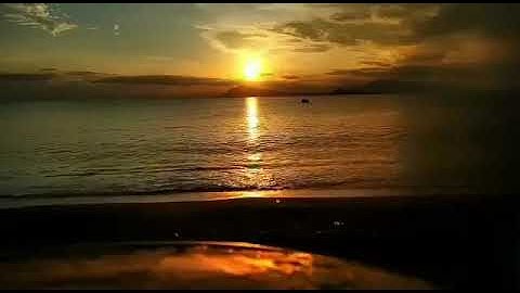 Video sunset di pantai
