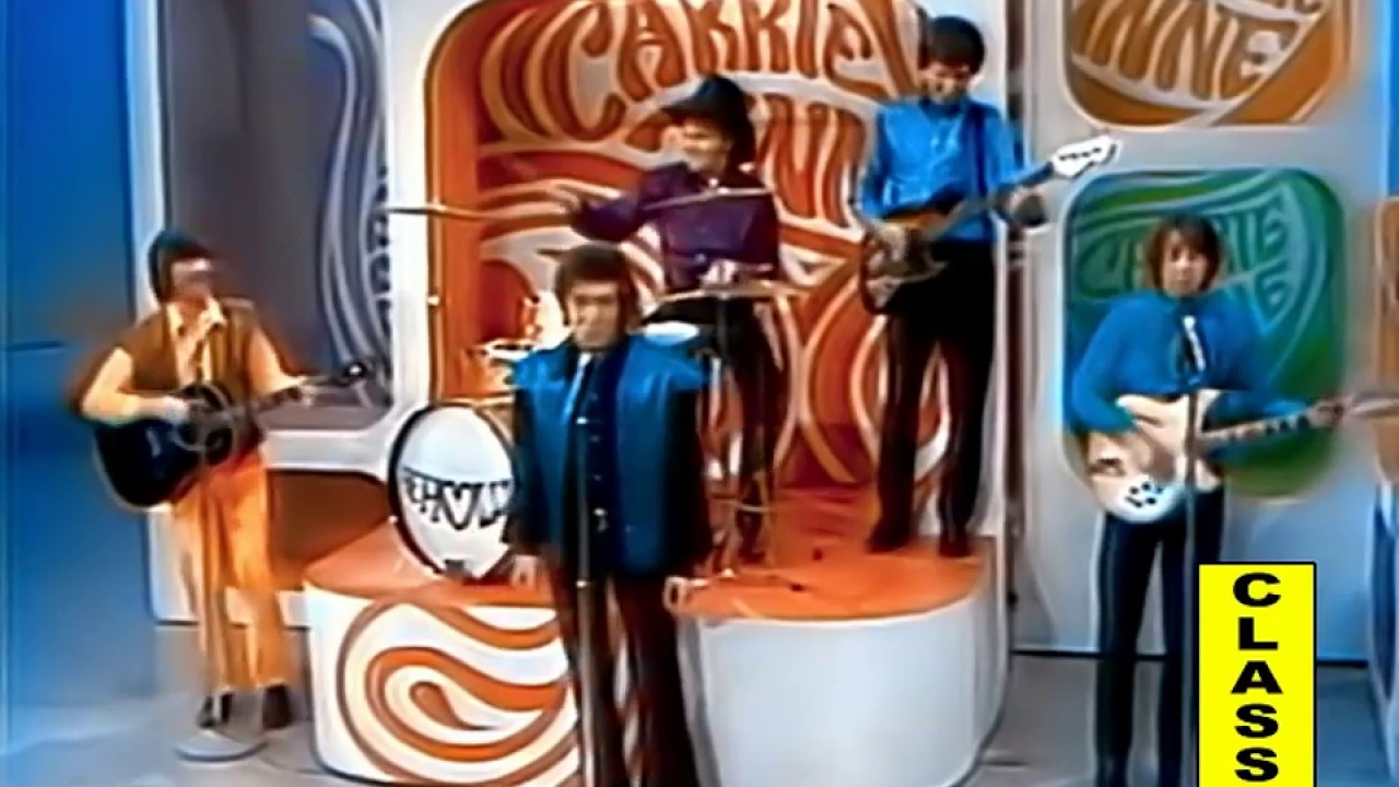 The Hollies - Carrie Anne HD - YouTube