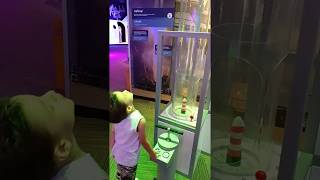 Miraçla Bilim Merkezinde Roket Uçuruyoruz. Bekle Bizi Elon Musk - Eğlenceli Çocuk Videoları