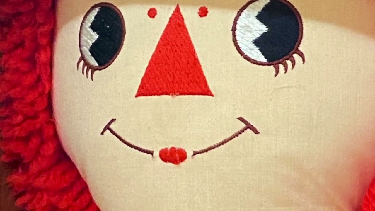 Raggedy Ann & Andy dolls at the antique store - YouTube