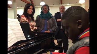 Piano : Mourad, jeune prodige des quartiers nord de Marseille