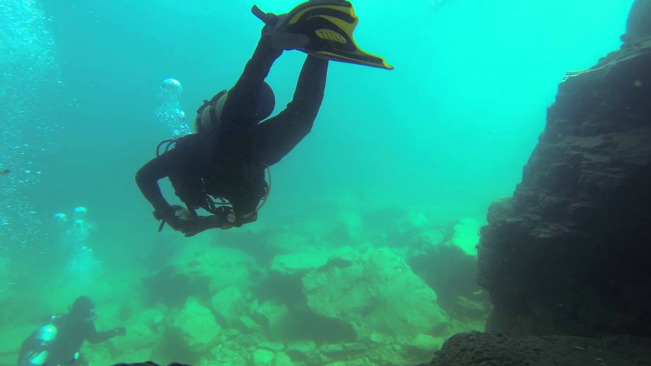 Diving The Grotto in Tobermory - YouTube