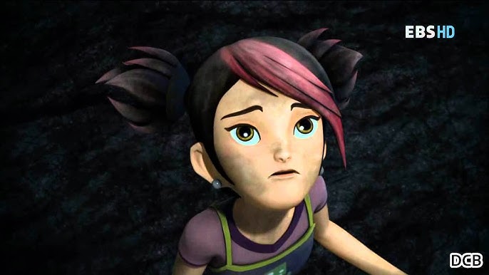 Ең үлкен табиғи кеуде фотосуреттері Менің кеуделерім көйлегімнен шығып тұр.