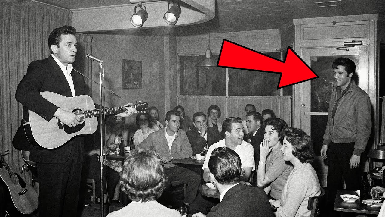 Elvis walked into Johnny Cash concert uninvited — Cash stopped mid-song and said  THIS - YouTube