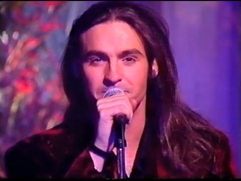 Wet Wet Wet - Love Is All Around - Christmas Top Of The Pops 1994