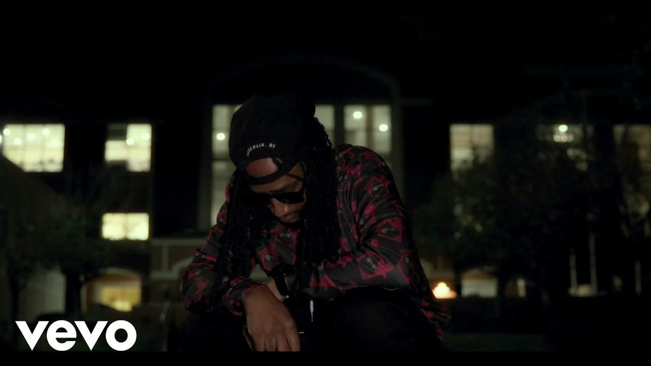 NJ LyveWyre - Side Switchin' (Official Music Video) ft. Millz BeenAHunnit