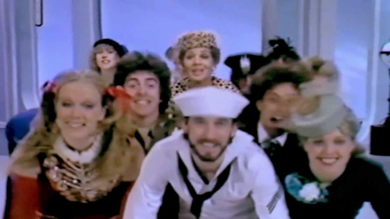 Shirley Bassey New York New York (Medley) (1979 Show 6) YouTube