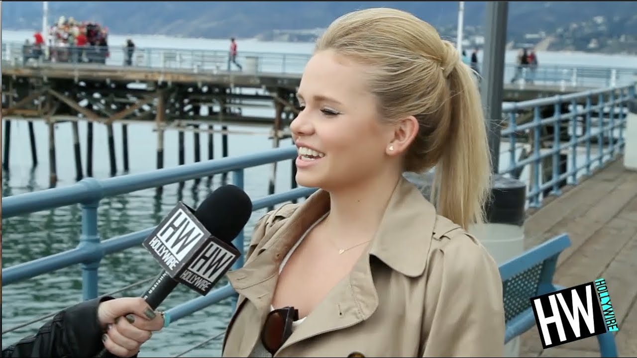 Alli Simpson Reveals Xmas Plans With Cody + Fashion