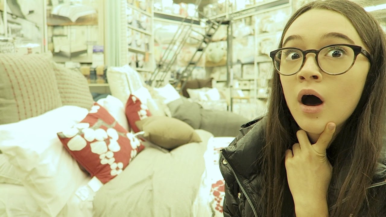 Shopping for My Room Decor + Haul | Shopping & Hauls | Fiona Frills Vlogs