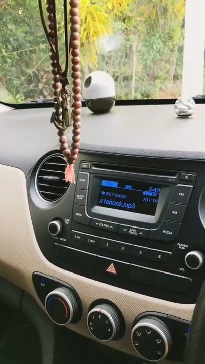 STORY LAGI SANTAI DI DALAM MOBIL SAAT SORE HARI