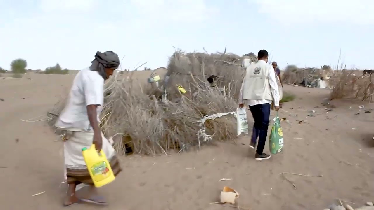 توزيع 400 سلة غذائية رمضانية في مديريتي الملاح وتبن – محافظة لحج