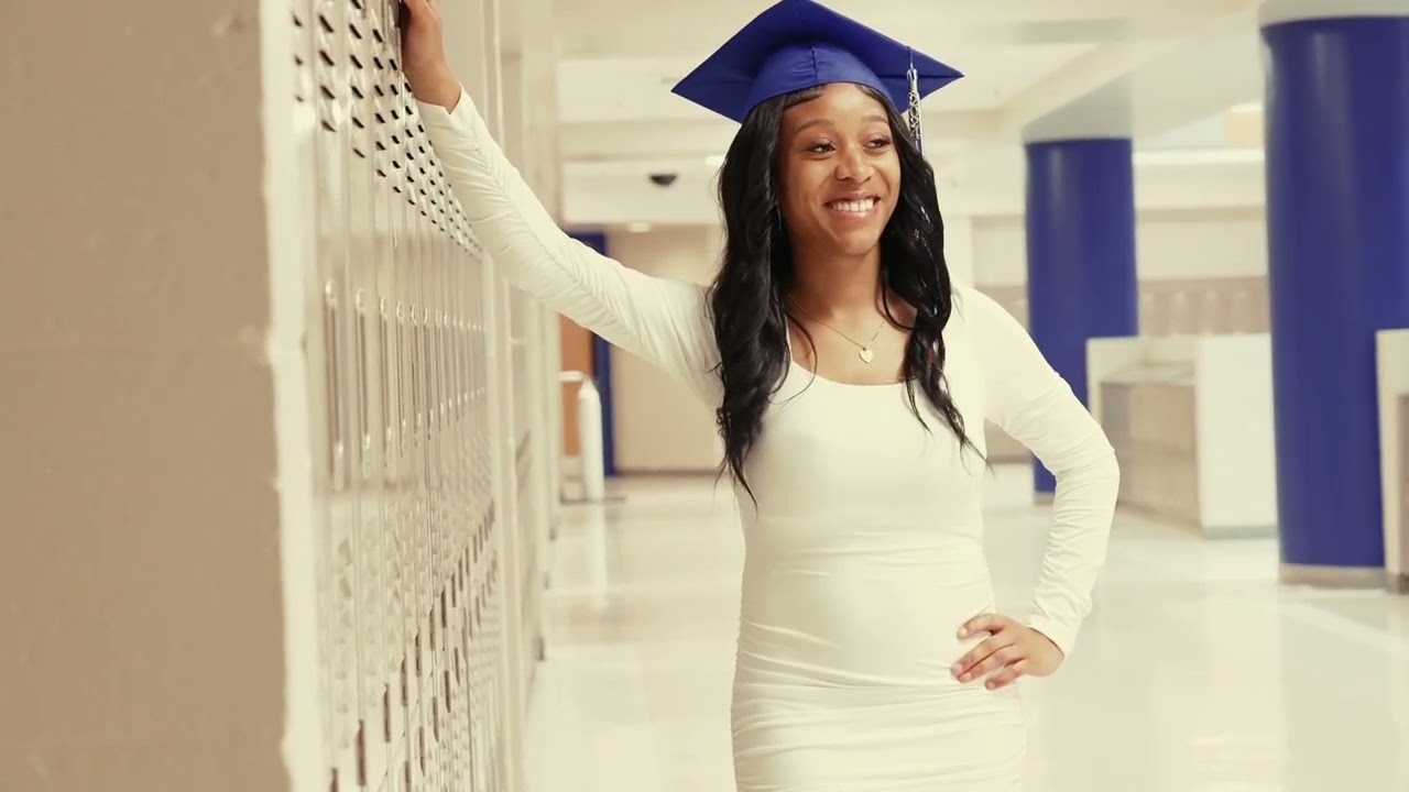 Graduation Announcement for Traveyuana Gaskins