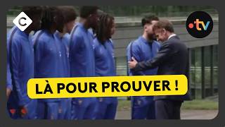 Macron  Clairefontaine  Il Fait Le Bonhomme  Labc De Bertrand Chameroy  03062026