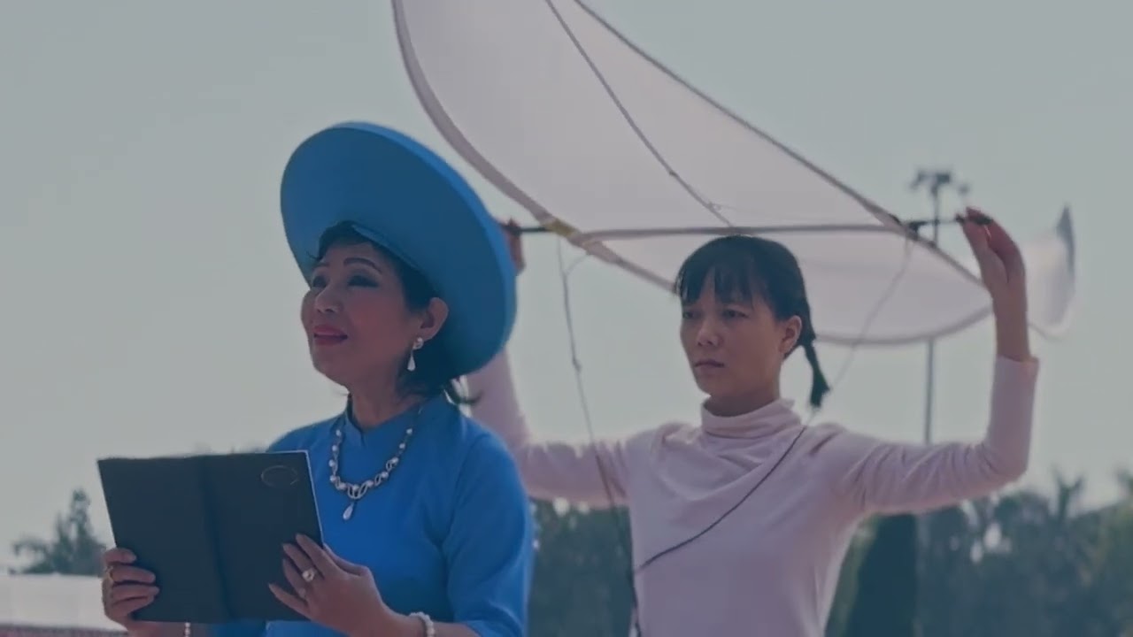 "Rites of kite" - a multidisciplinary performance project by Siedl/Cao