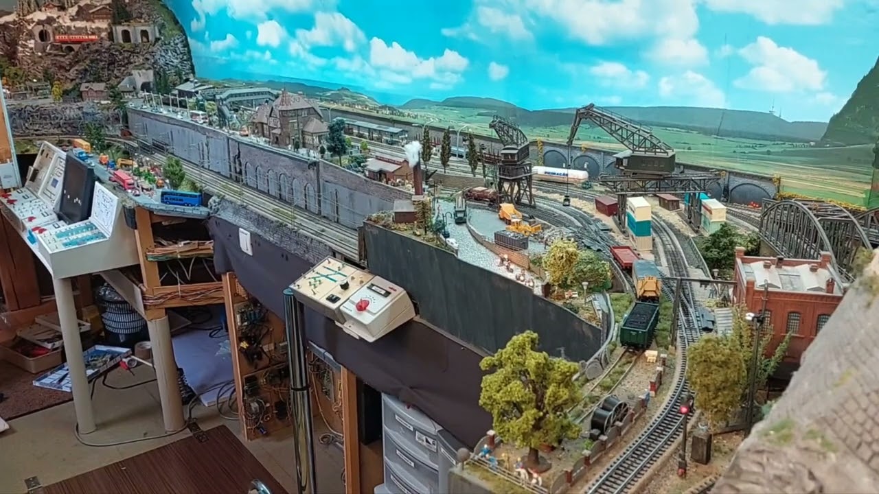 réseau HO grenier thierry circulation rames diverses