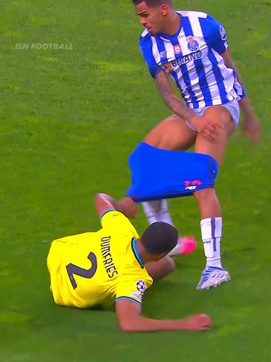 Comedy Moments in Football 😂