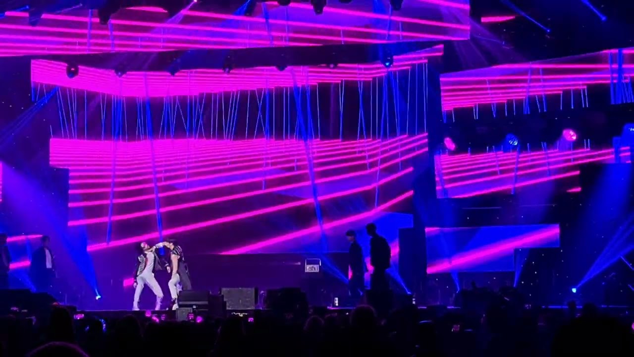 220709 ASTRO at HallyuPopFest in London (fancam)