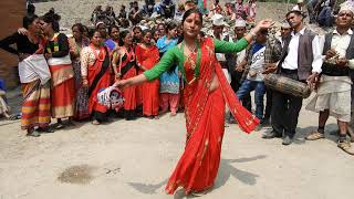 Letest Nepali Singaru Dance {अत्यन्त रमाइलाे नाच अनि गीत पनि} 2076 By Jaya Rawal Lok Singer Jajarkot