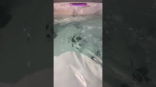 Jacuzzi J-475 in action