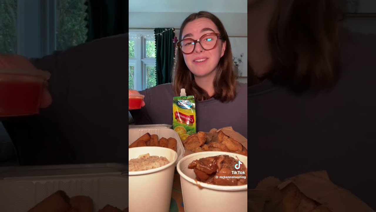 TRYING FILIPINO FOOD 