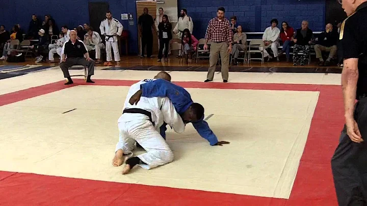 Darius Isom vs Mike Ostrowski.
