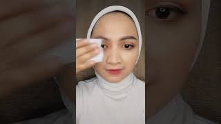 Wardah Lightening oil infus Micellar water , ampuh bersihkan makeupmu dalam satu kali usap