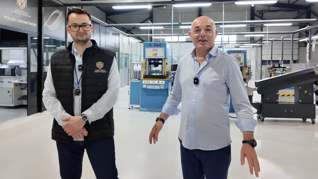 Blendi Fevziu | E pa besueshme. Fabrika me e madhe e floririt ne rajon gjendet ne Shqiperi. Pamjet