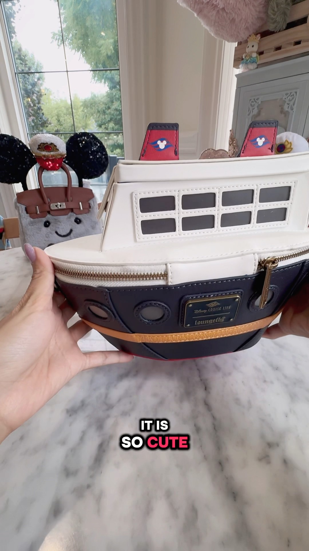Disney Cruise 🚢 Line exclusive Loungefly! Figural bag of the